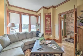 Historic Apartment - Half Mi to Lake Champlain! - Interni