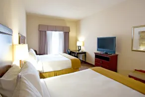 Holiday Inn Express Hotel and Suites Kingsville by IHG - Zimmer