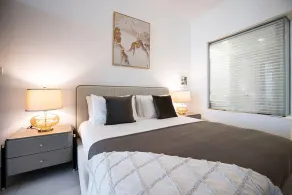 Palm Views East - Lovely View - Luxury Furnished - Room