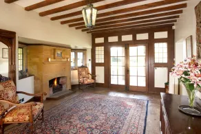 Abbots Grange - Lobby