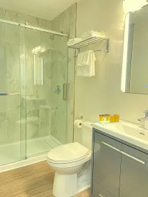 Sunset Inn - Bathroom
