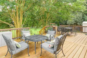 Large Deck & Yard w/ a View! Family Home Near DC - Intérieur