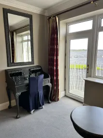 Lakeside Manor Hotel - Room