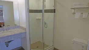 Ocean Surf Inn & Suites - Salle de bain