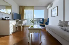 Alexander Beach Hotel & Village Resort - Chambre