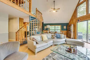 Riverfront Shelby Home w/ Private Boat Dock! - Innenbereich