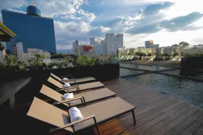 Hive Nápoles By G Hotels - Piscina