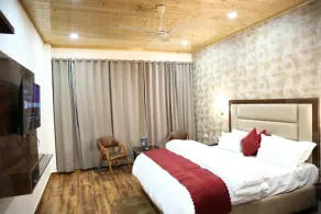 The Amore Hills - Room