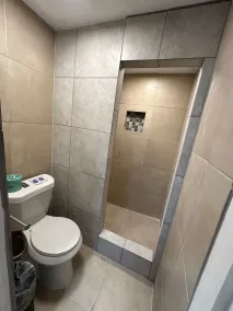 Royal Inn - Badezimmer