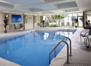 Waterfront Hotel Downtown Burlington - Piscine