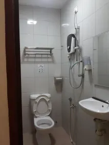 GOLDEN GATE HOTEL - Badezimmer