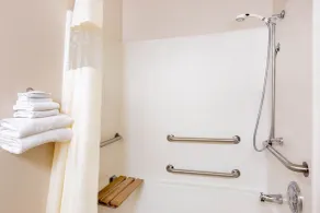 Days Inn & Suites by Wyndham Madison - Salle de bain