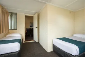Greenways Apartments - Room