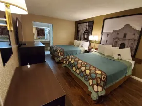 Super 8 by Wyndham Abilene North - Room