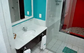 Siri Paraiso Hotel - Baño