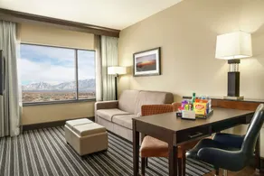 Embassy Suites by Hilton Salt Lake West Valley City - Chambre