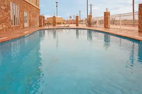 Holiday Inn Express & Suites Austin South-Buda by IHG - Piscine