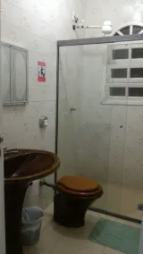 Way Up Hostel - Bathroom