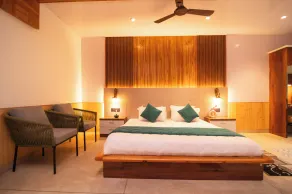Giri River Retreat - Camera