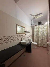Bagga Vilas - Bathroom