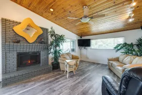 Waterfront Bethel Island Home w/ Dock & Slip - Interior