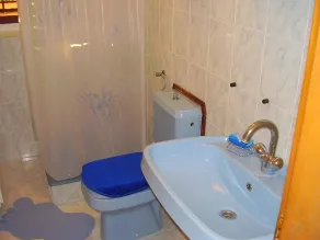 Spacious and Sunny Apartment on Island Rab - Bathroom