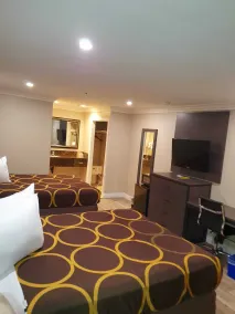 Super 8 by Wyndham Cypress Buena Park Area - Chambre