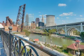 3 Mi to Dtwn Cleveland: Condo w/ Lake Erie Views! - Innenbereich