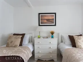 Ocean Swell - Room
