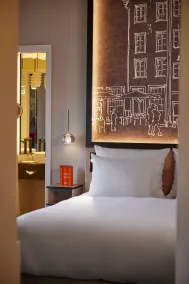 Wasserturm Hotel Cologne, Curio Collection by Hilton - Chambre