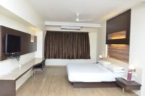 Hotel Adarsha Palace - Room