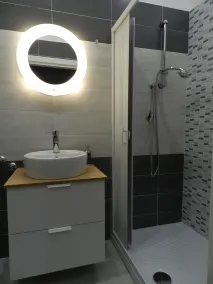 Mola Rooms - Bathroom