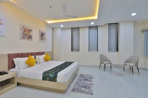 Hotel The Grand Radhey - Room