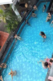 Coco & Pineapple Pants Hostel - Pool