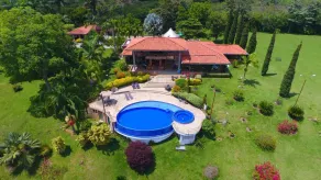 Hotel Tata Premium - Pool