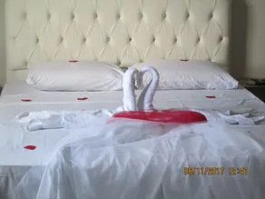 JC Palace Hotel - Zimmer