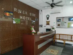 RiverSide Hotel Mersing - Resepsjon