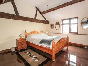 The Courtyard - Room