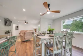 Bring Your Boats! Waterfront Retreat on PK Lake - Intérieur