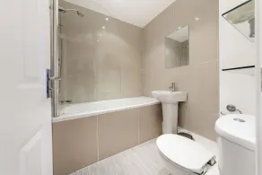McLaren House Seahouses - Bathroom