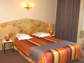 Hôtel et Studios Les Amandiers - Camera