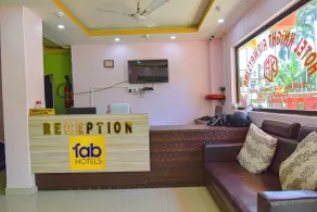 FabHotel Knight Airways - Nr Guwahati Airport - Recepción