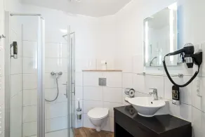 SleepBEEONE Wilhelmshaven - Bathroom