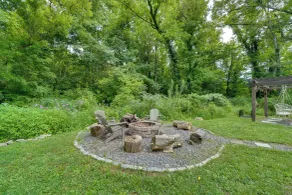 Private Hot Tub & Yard! Modern Friendsville Escape - Interiör
