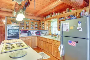 Lakefront Winter Retreat in Remer w/ Fire Pit! - Innenbereich