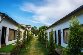 Corbett Retreat - Rom