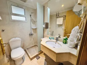 فندق الريادة جراند - Badezimmer