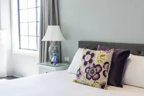 Camden Valley Inn - Room