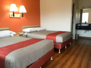 Motel 6-Roseville, MN - Minneapolis North - Room