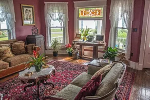 The Peaceful Pelican LLC - Lobby
